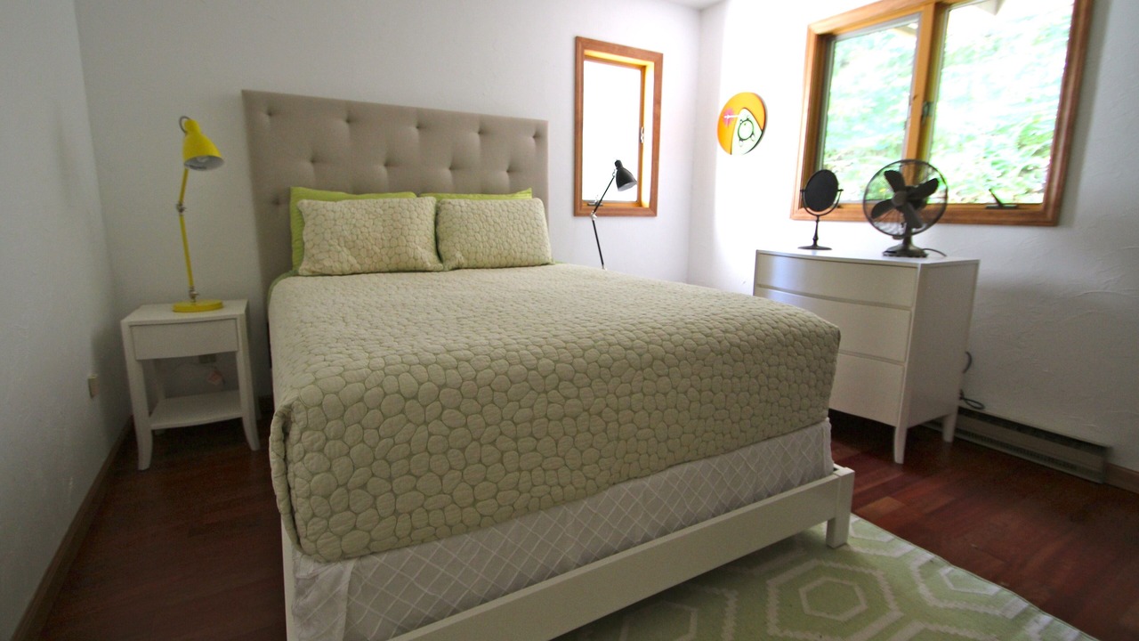 Photo of Bedroom in Glenford