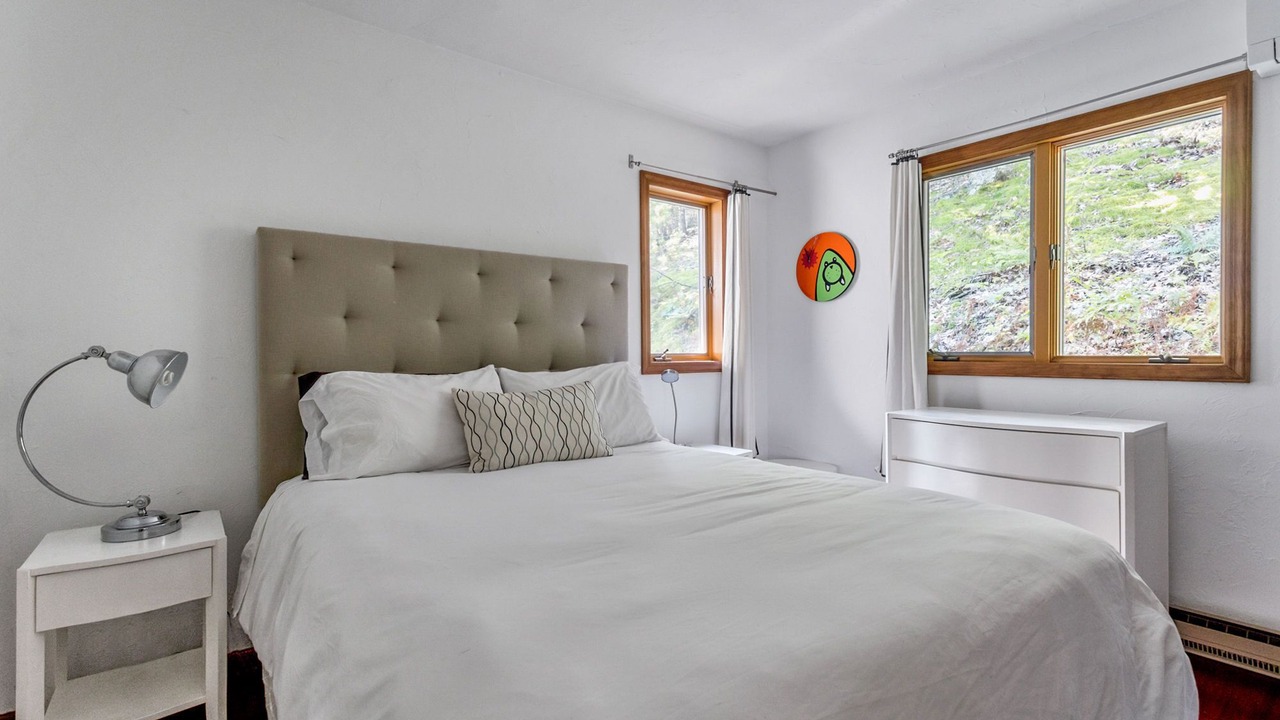 Photo of Bedroom in Glenford