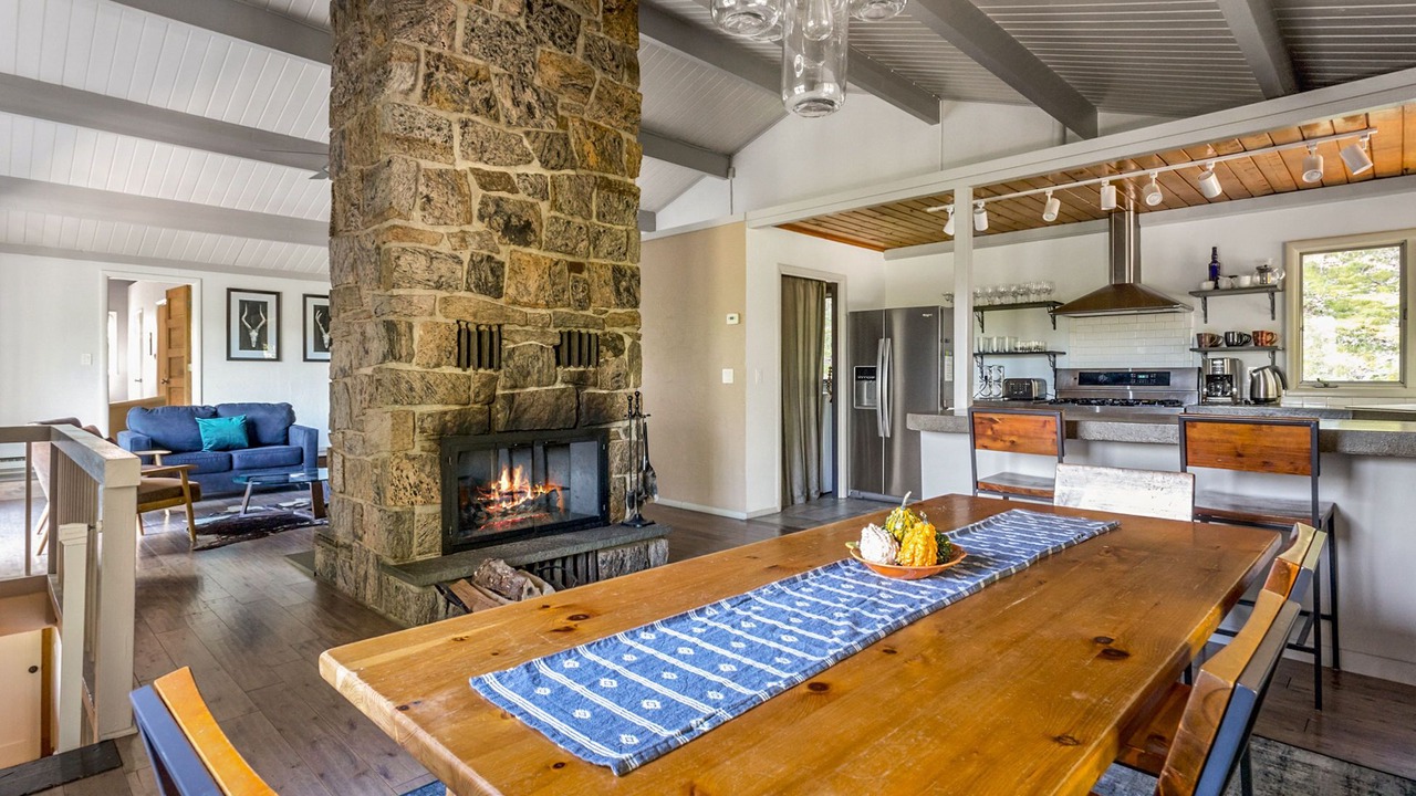 Photo of Others in Glenford