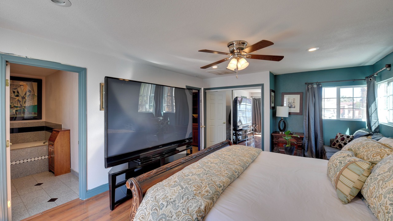 Photo of Bedroom in Glen Heather Estates