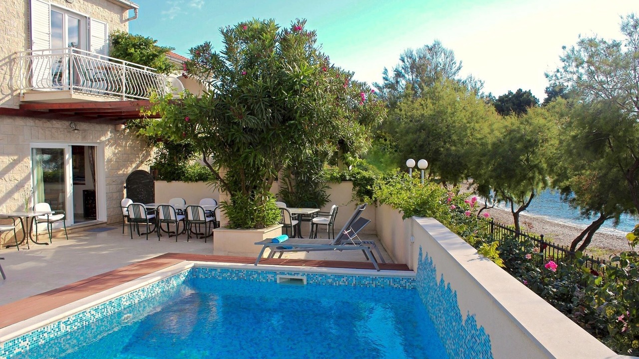 Photo of Outdoor in Mirce