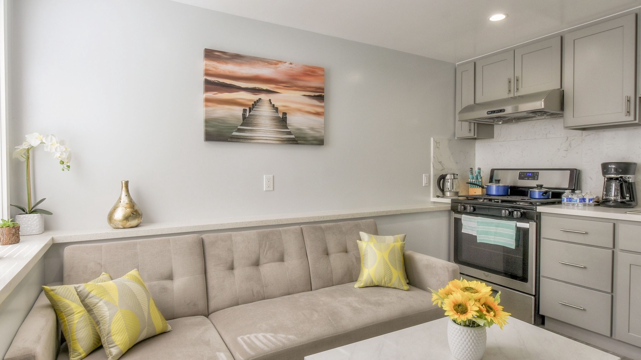 Photo of Livingroom in Westlake