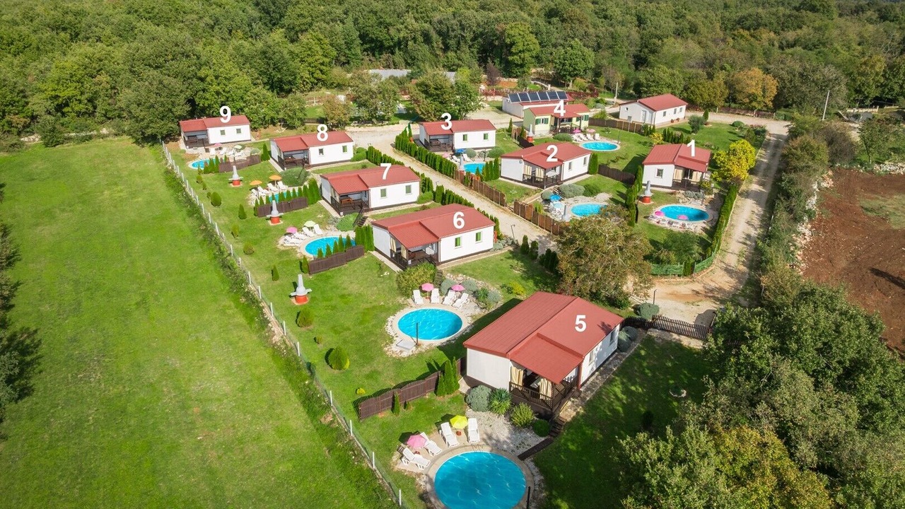 Photo of Outdoor in Tinjan