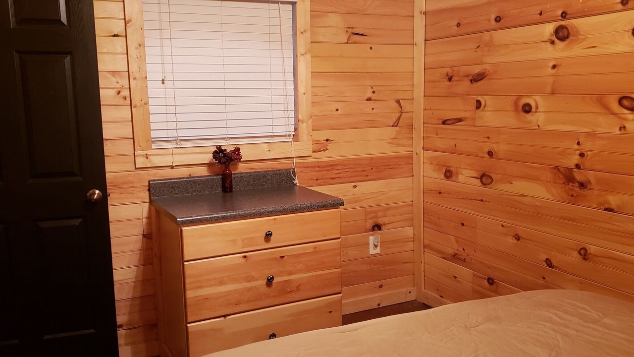 Photo of Bedroom in Sulphur