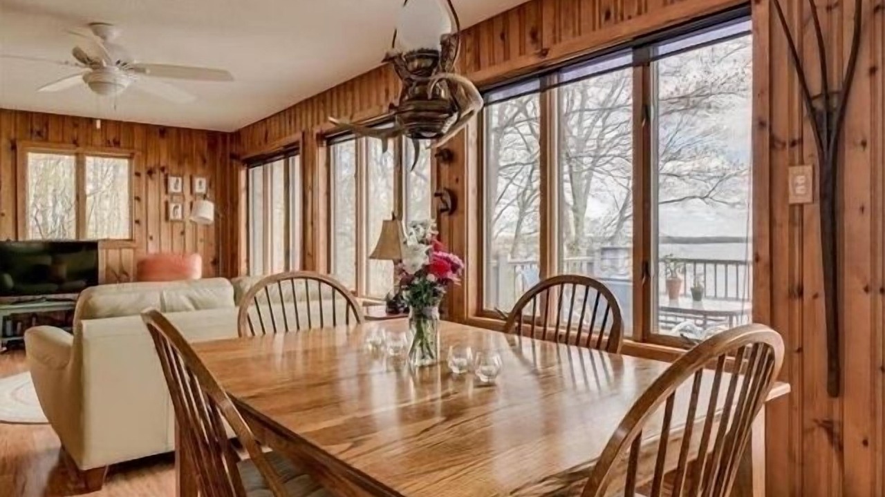 Photo of Bedroom in Brier Hill