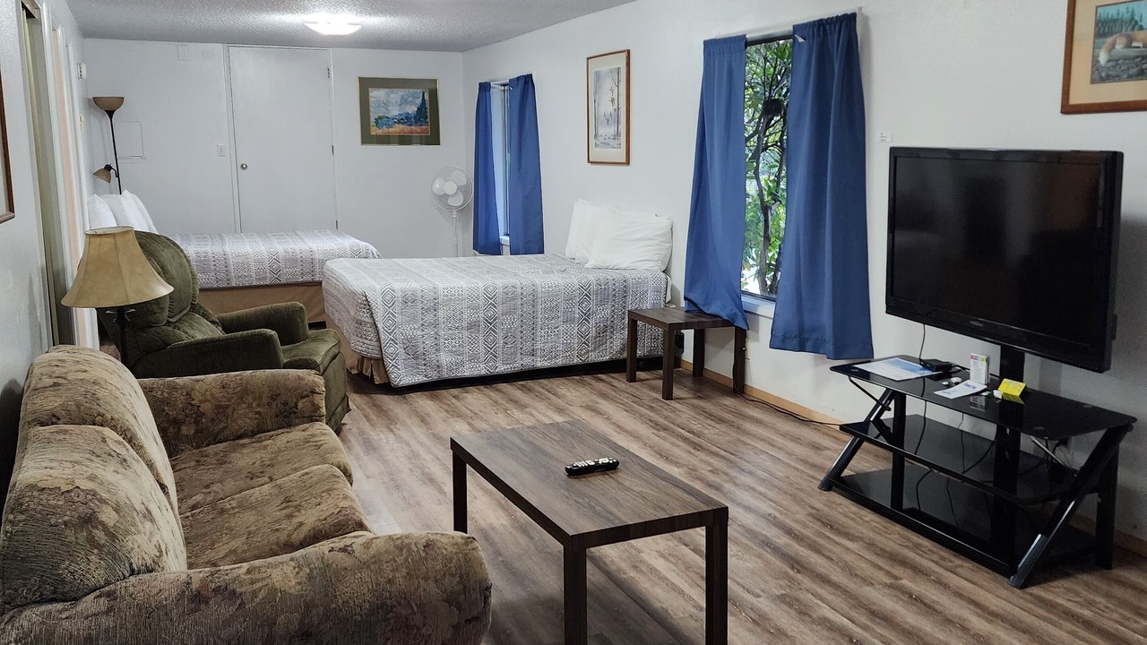 Photo of Bedroom in Coos Bay