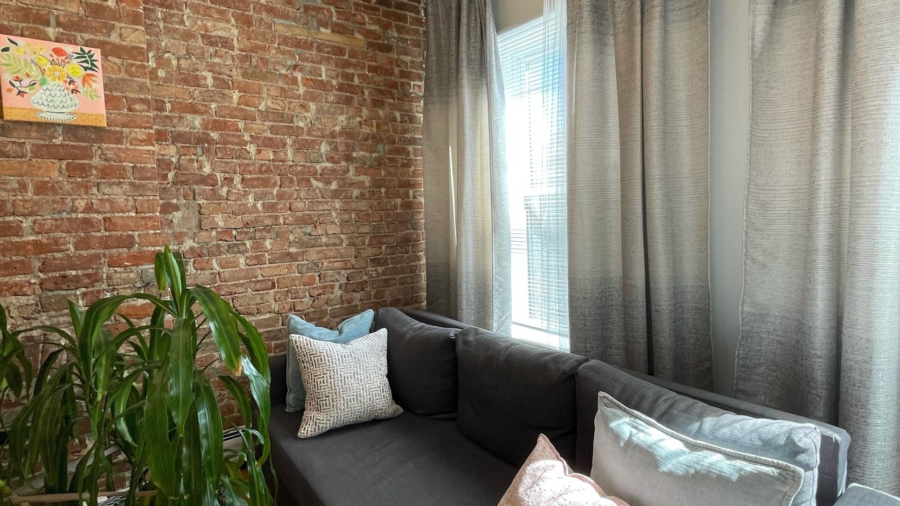 Photo of Livingroom in Historic Downtown