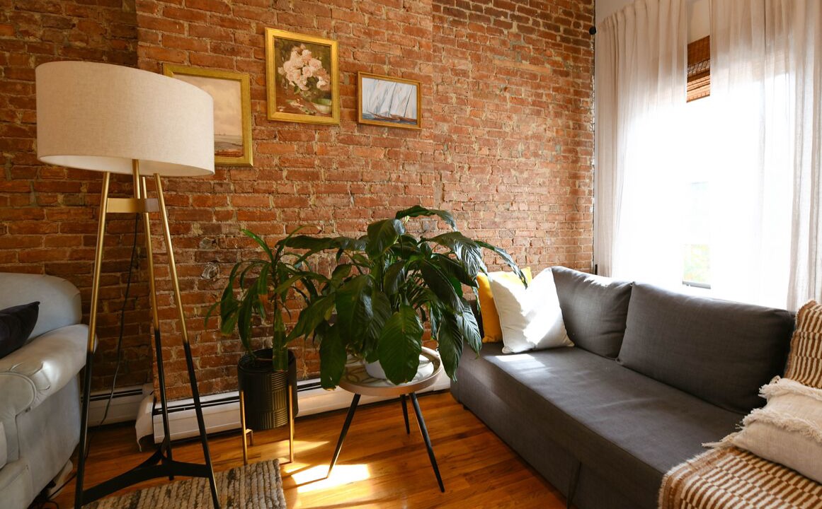 Photo of Livingroom in Historic Downtown