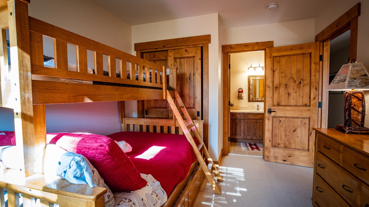 Photo of Bedroom in Stowe Area