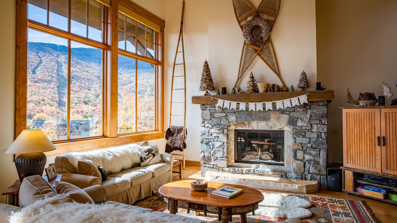 Photo of Livingroom in Stowe Area