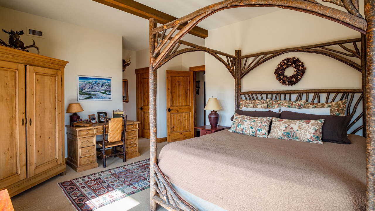 Photo of Bedroom in Stowe Area