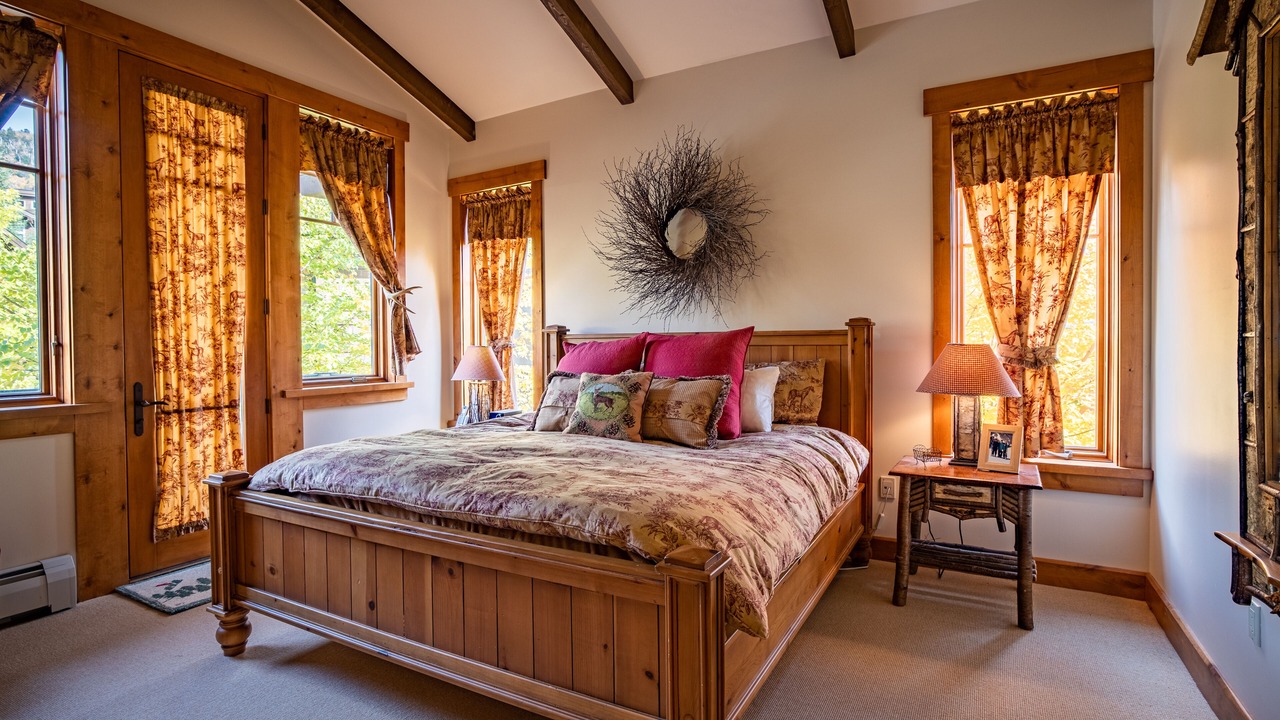 Photo of Bedroom in Stowe Area