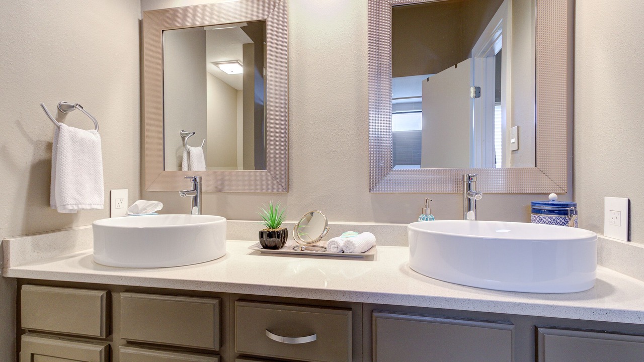 Photo of Bathroom in Medical Center District