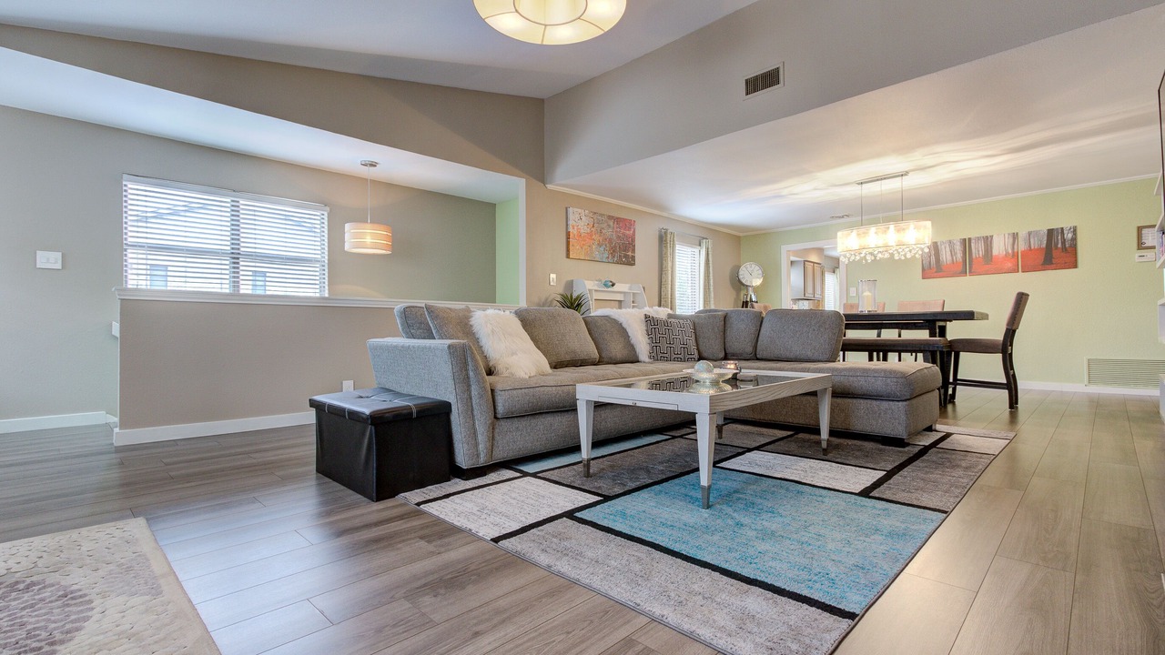 Photo of Livingroom in Medical Center District