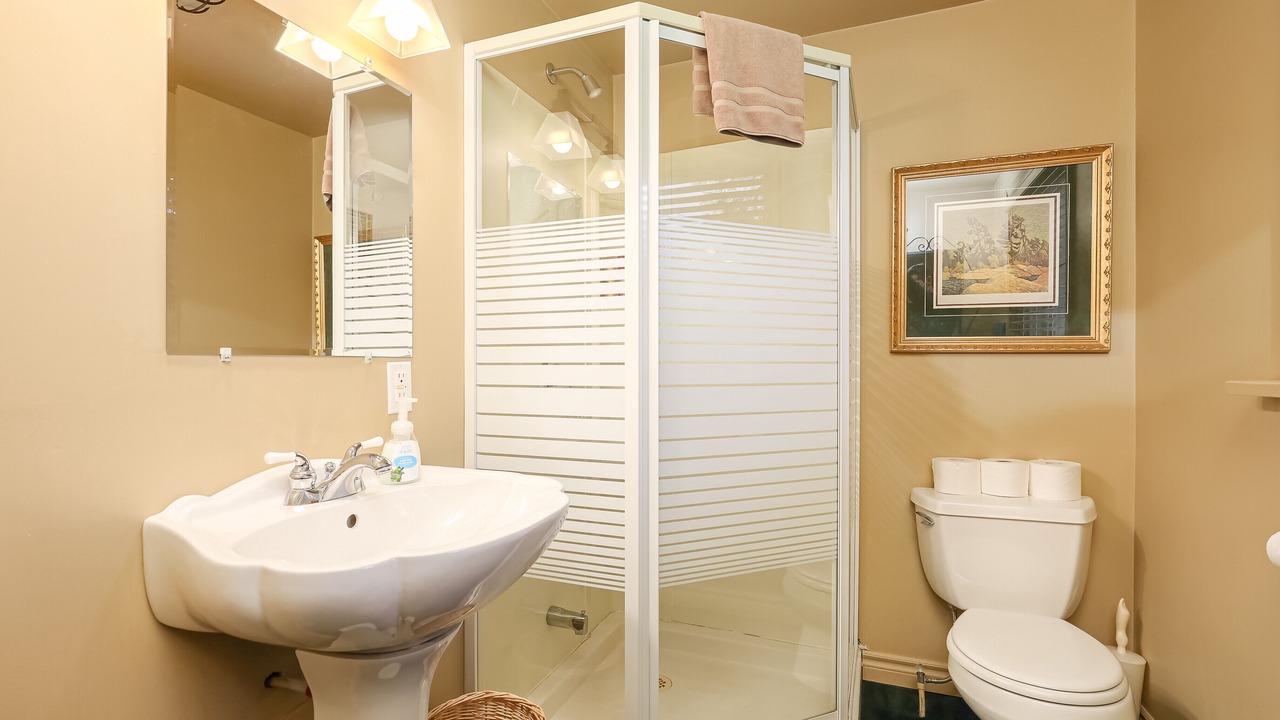 Photo of Bathroom in Grey Highlands