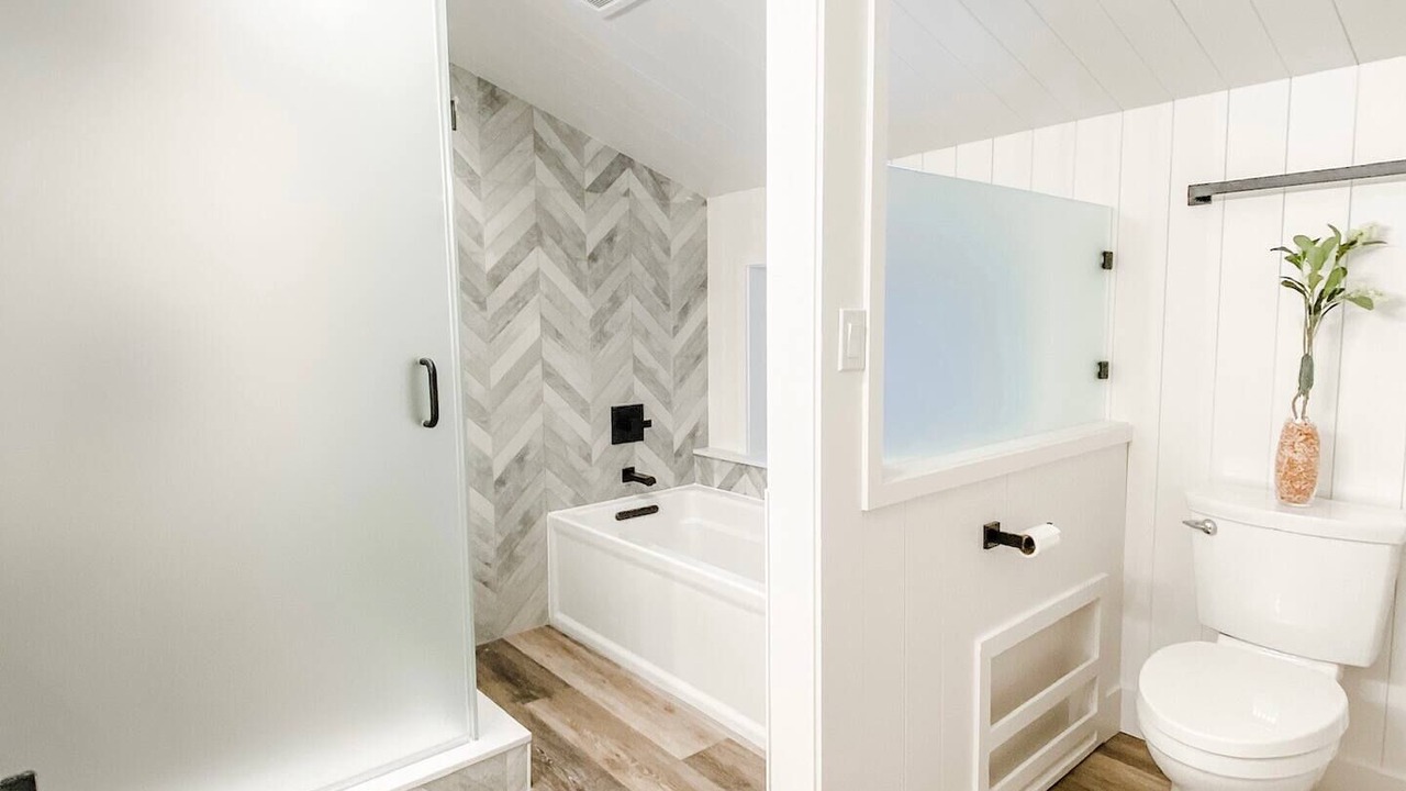 Photo of Bathroom in Kingswood Estates