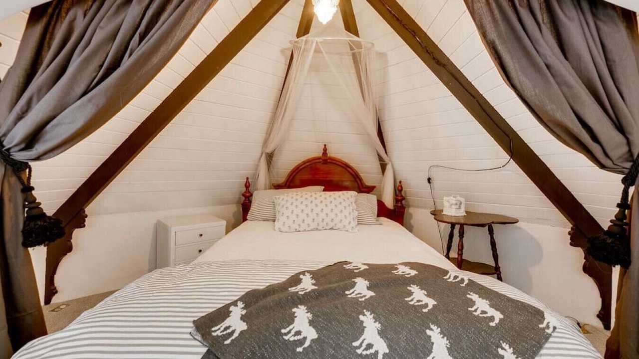 Photo of Bedroom in Rossmore