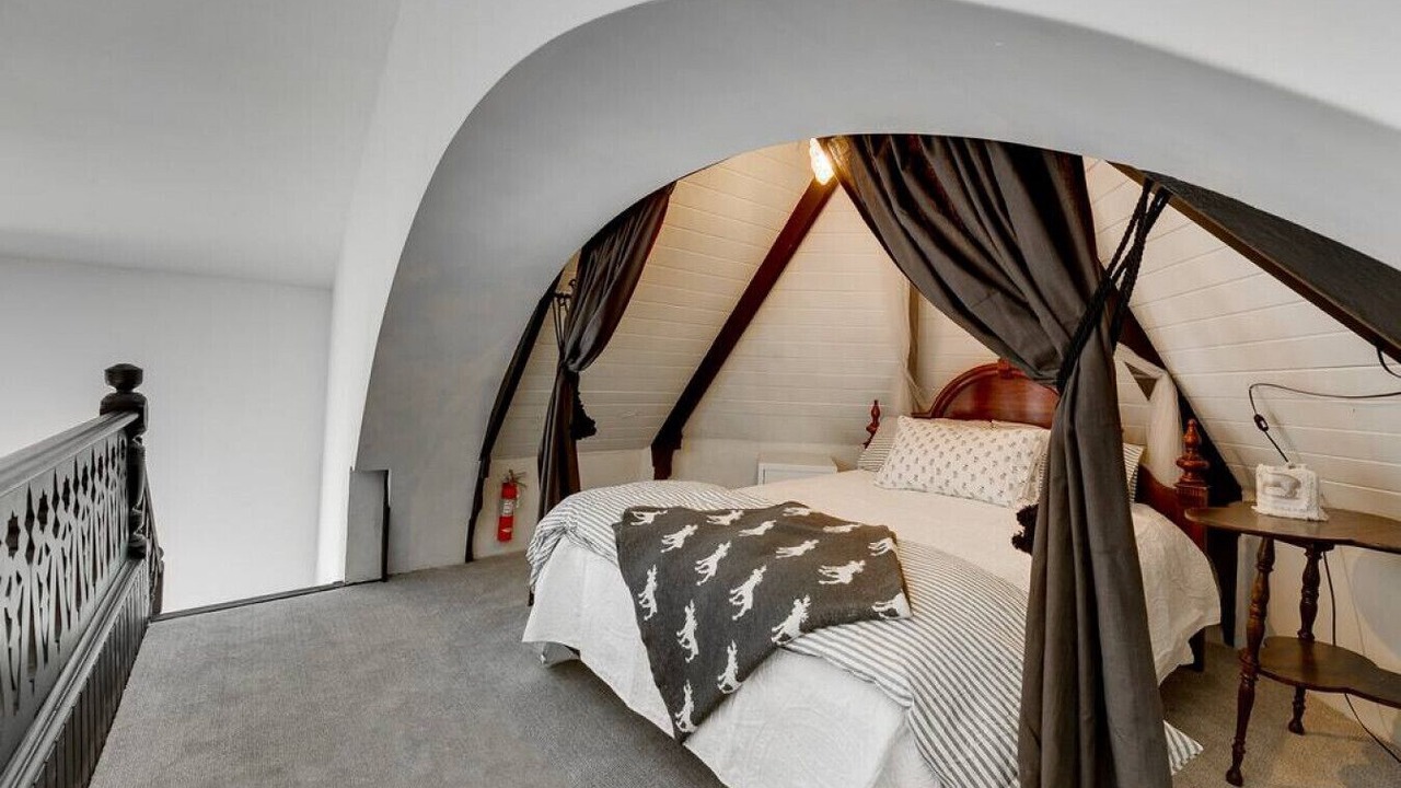 Photo of Bedroom in Rossmore
