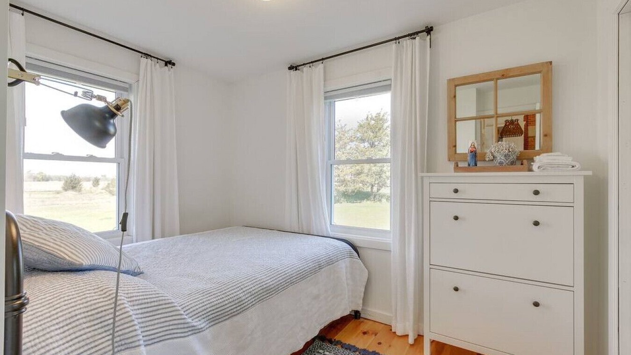 Photo of Bedroom in Rossmore
