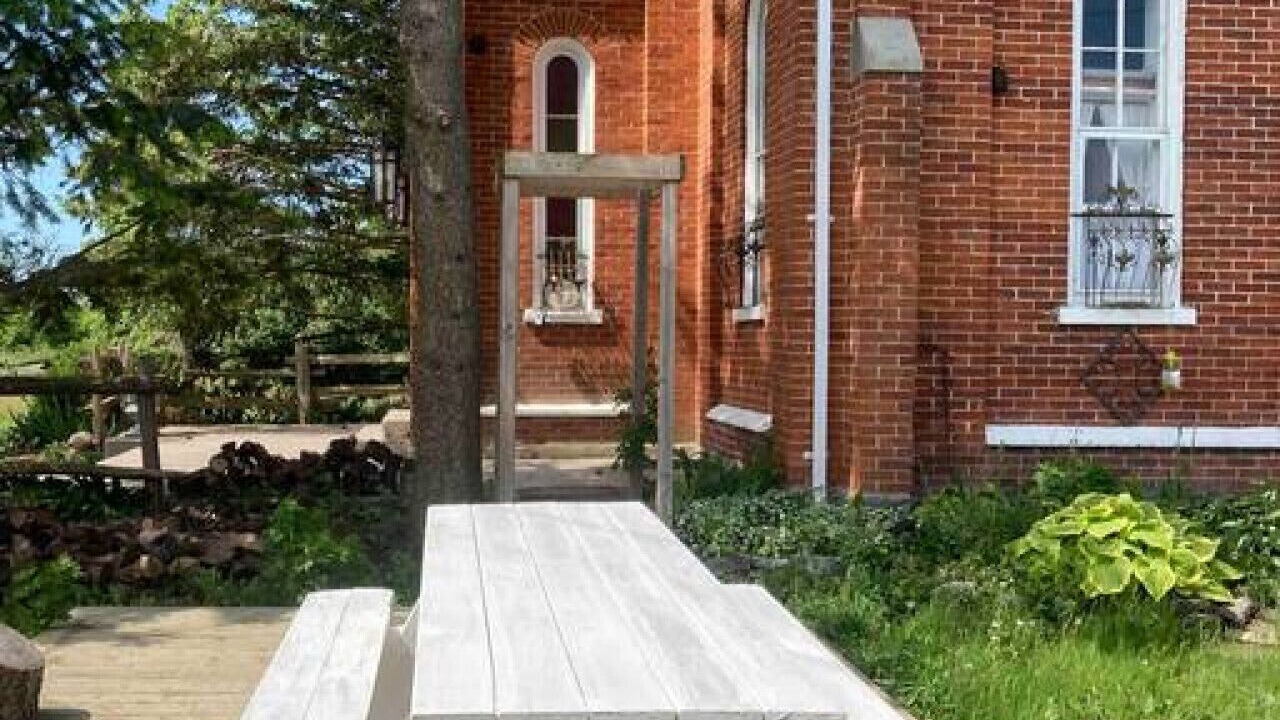 Photo of Outdoor in Rossmore