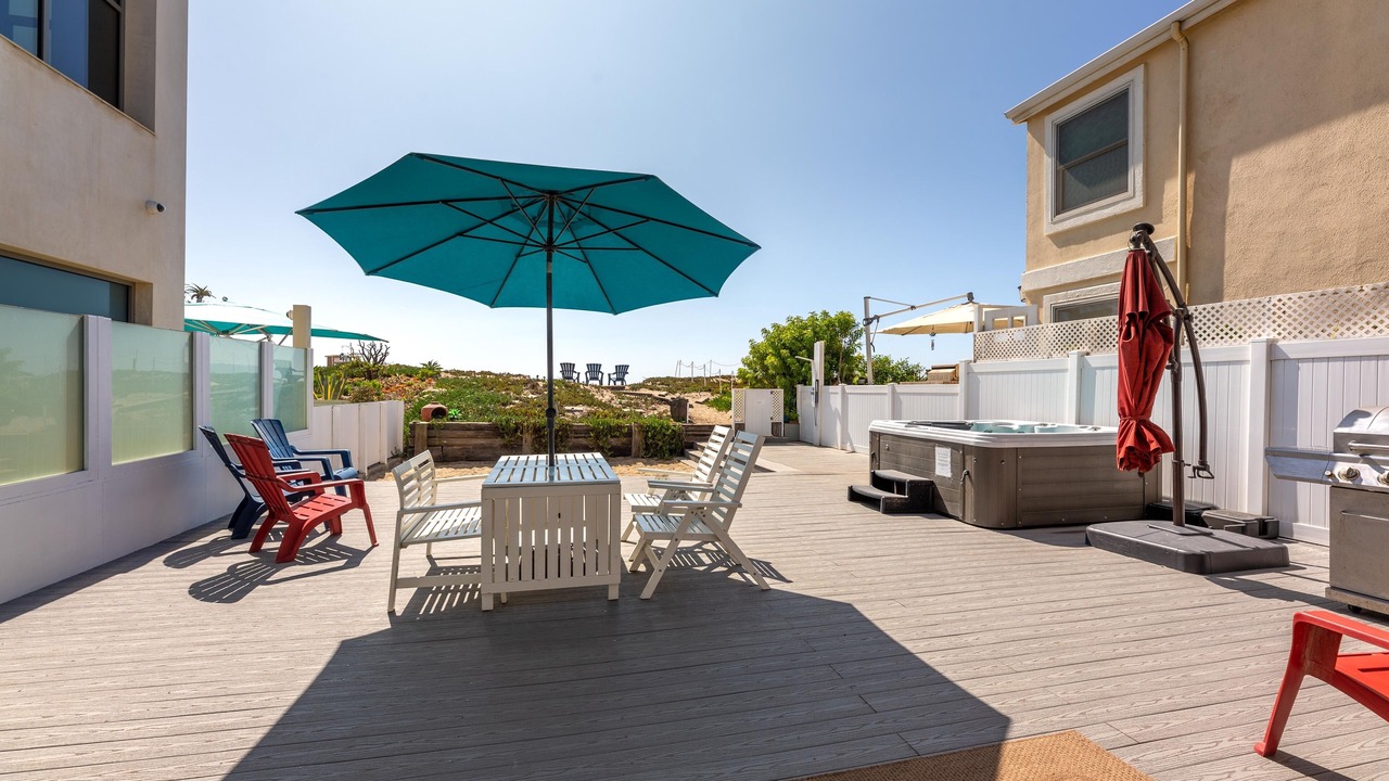 Photo of Patio Balcony in Sunset Beach
