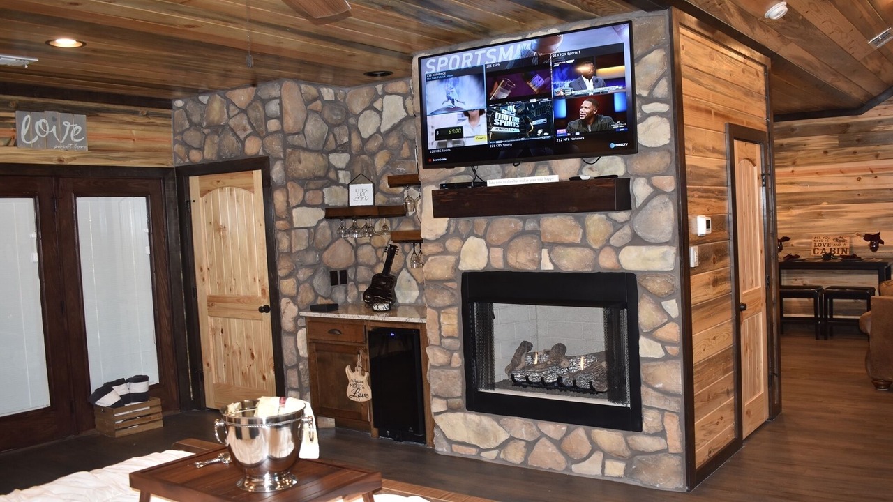 Photo of Livingroom in Hochatown