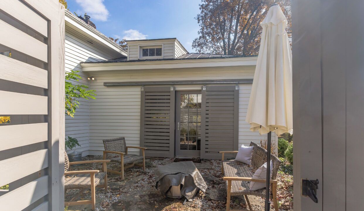 Photo of Patio Balcony in Glenview