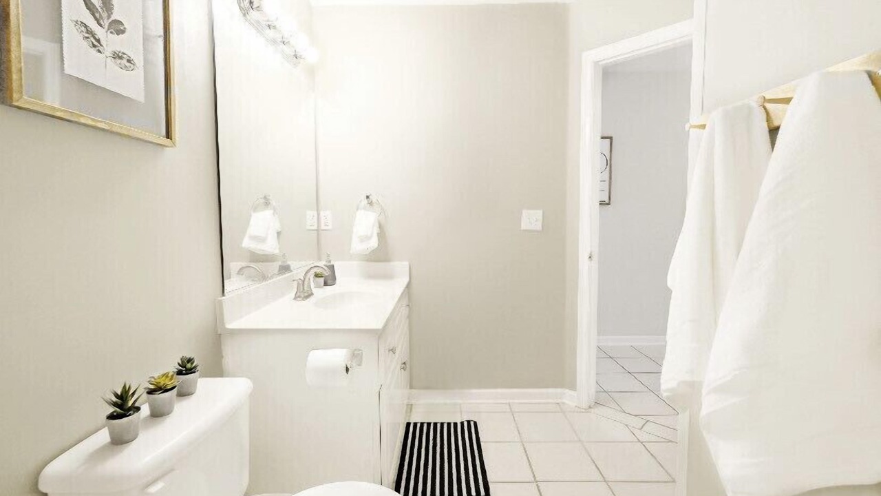 Photo of Bathroom in Martinez