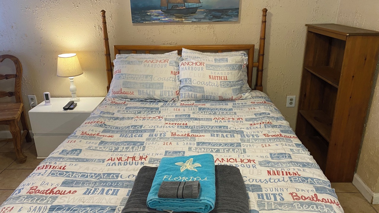 Photo of Bedroom in South Palm Park Neighborhood Association