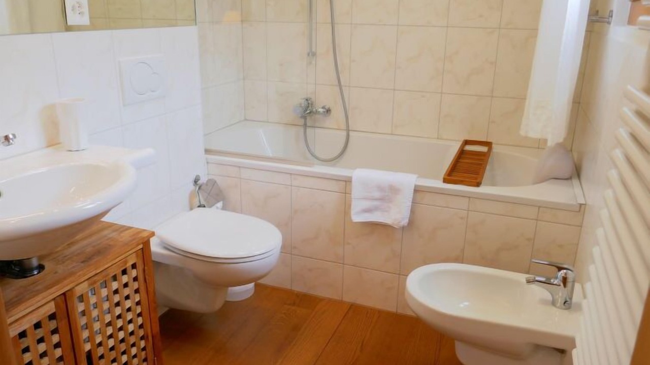 Photo of Bathroom in Samedan