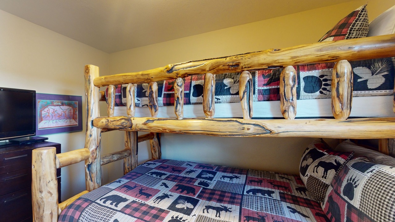Photo of Bedroom in Avon