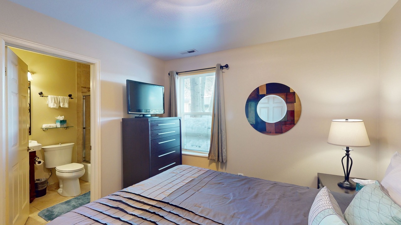 Photo of Bedroom in Avon