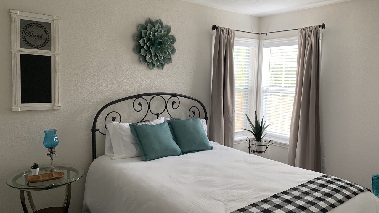 Photo of Bedroom in Southside