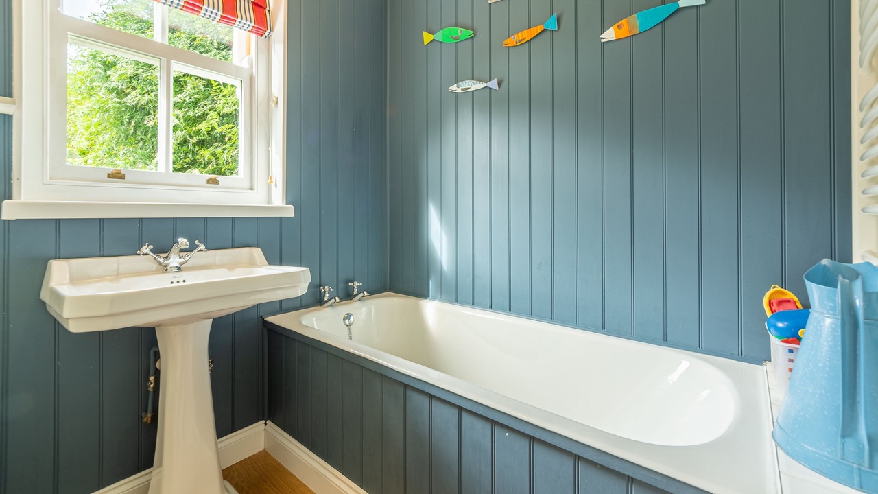 Photo of Bathroom in Salthouse