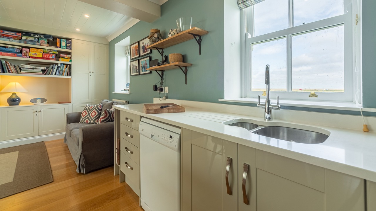 Photo of Bedroom in Salthouse