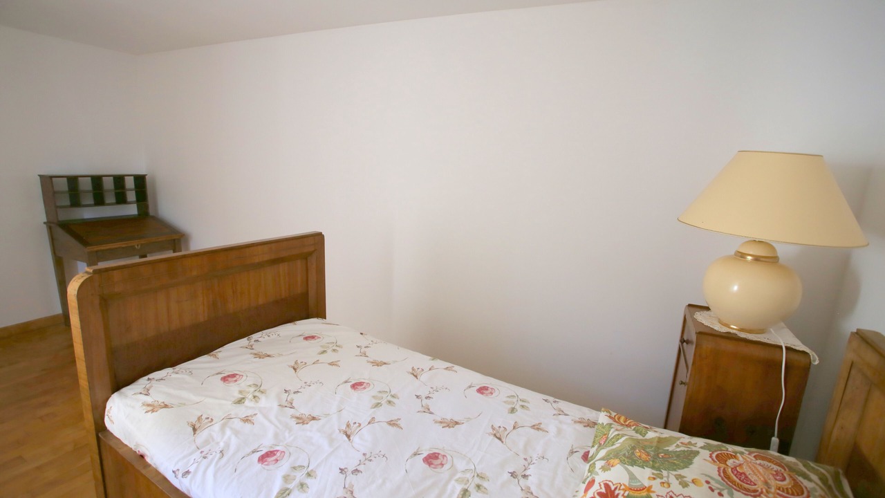 Photo of Bedroom in Magny-les-Jussey