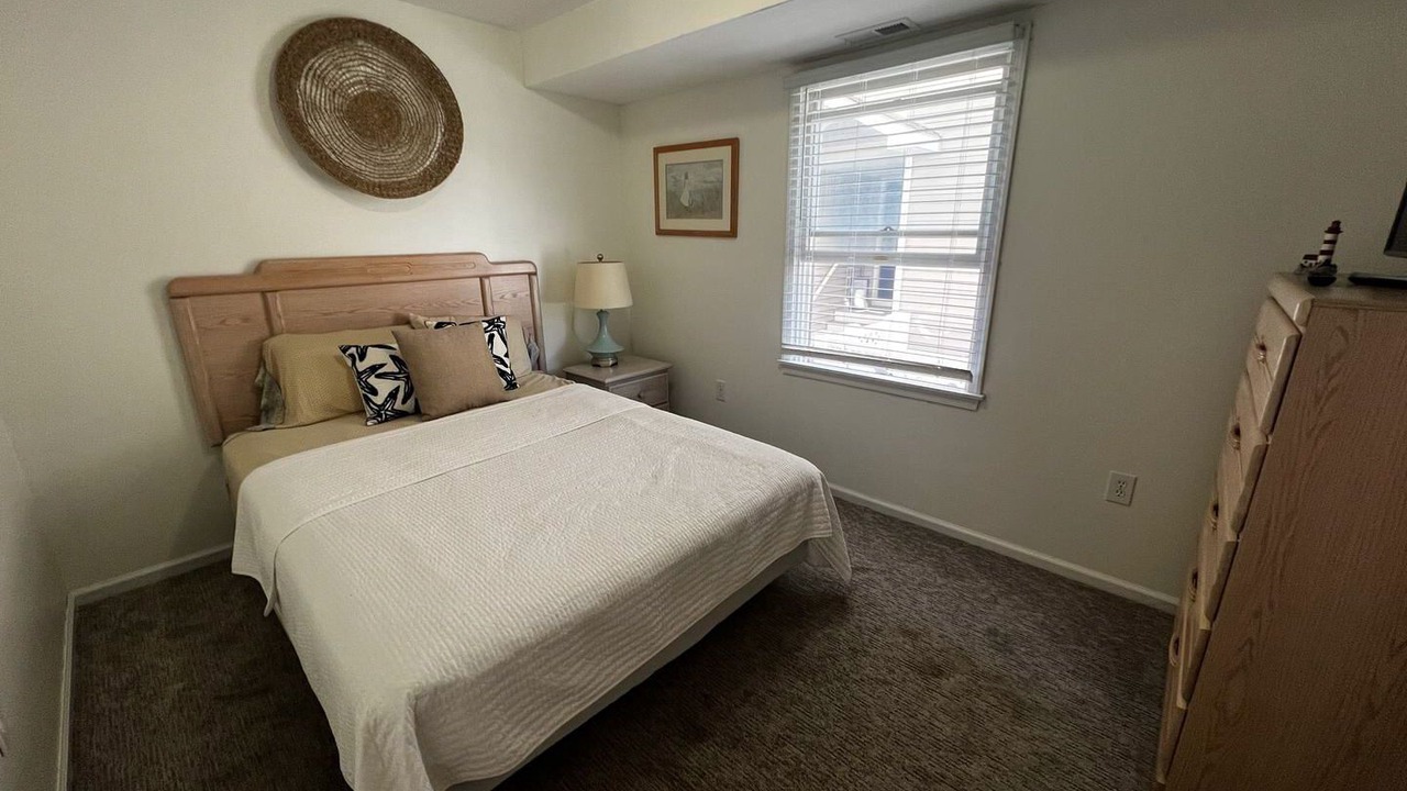 Photo of Bedroom in Townsend's Inlet