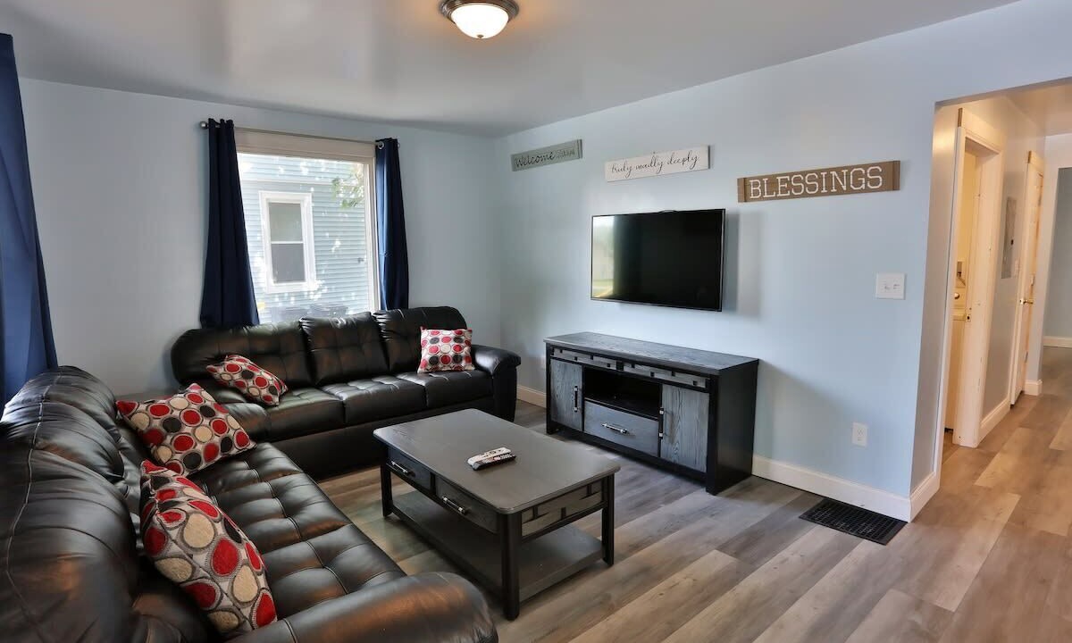 Photo of Bedroom in Oneonta