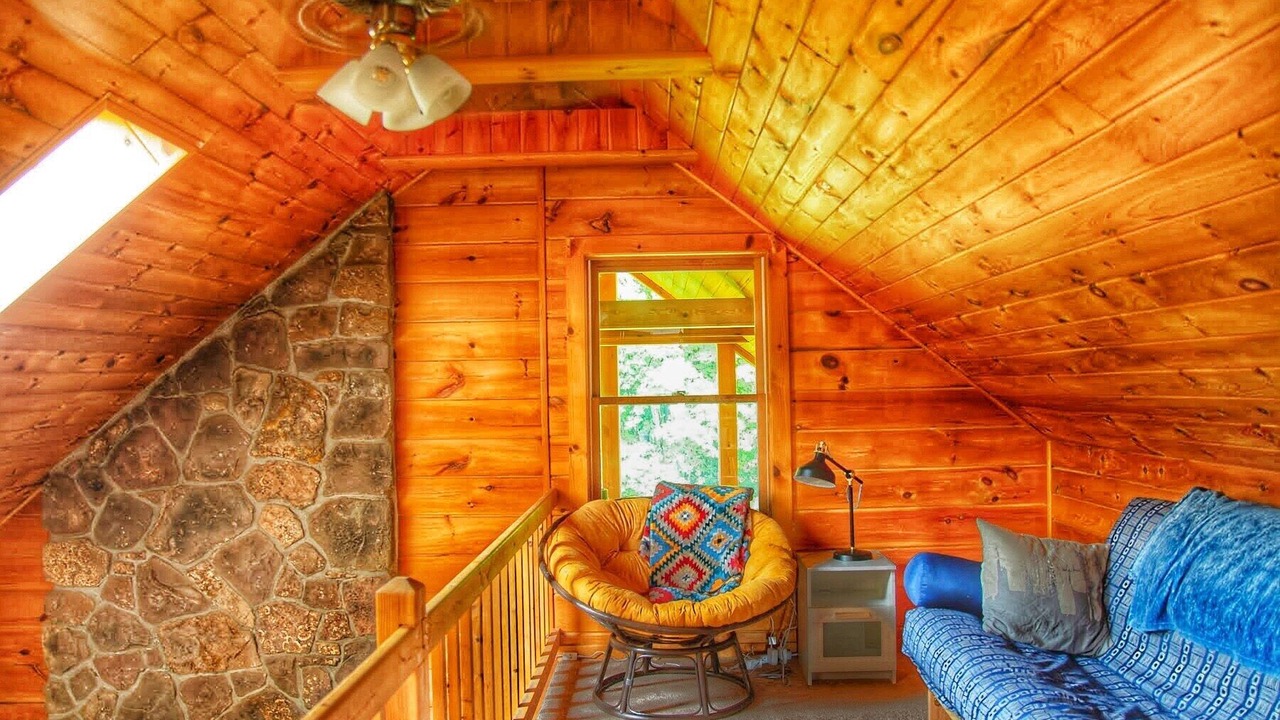 Photo of Livingroom in Roxbury