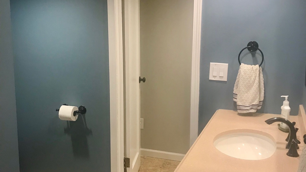 Photo of Bathroom in Yalecrest