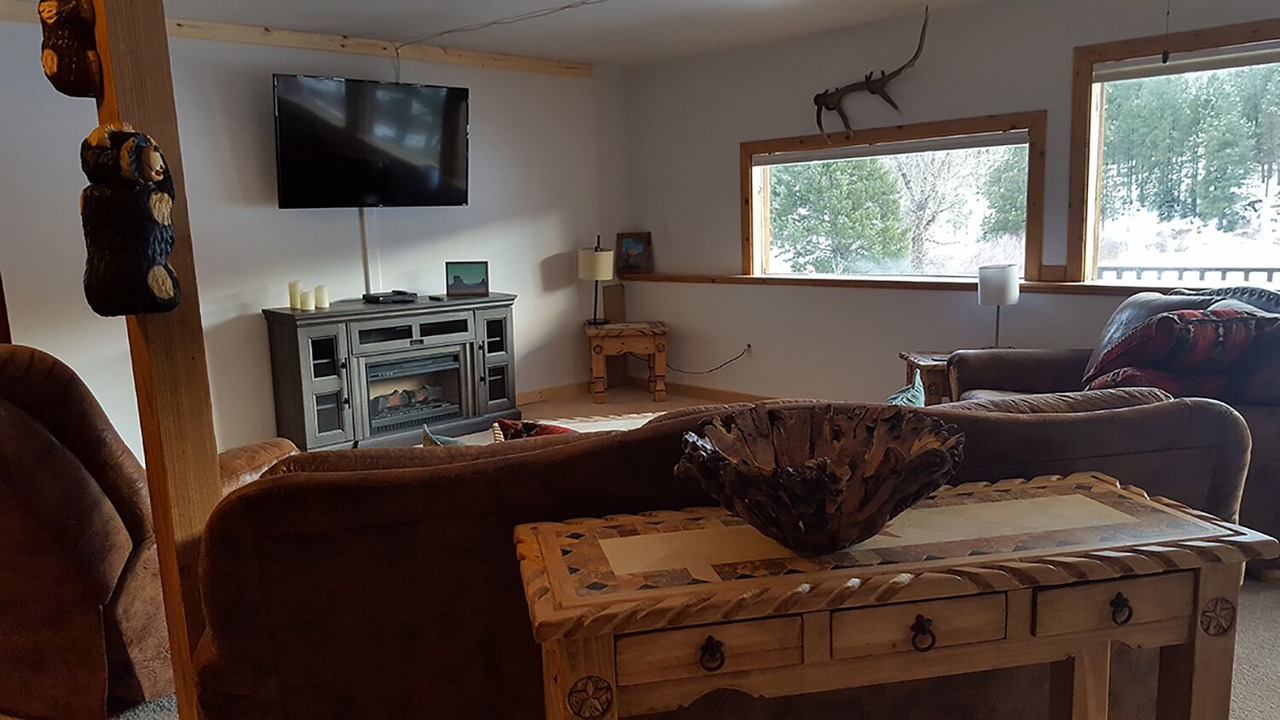 Photo of Livingroom in Angel Fire