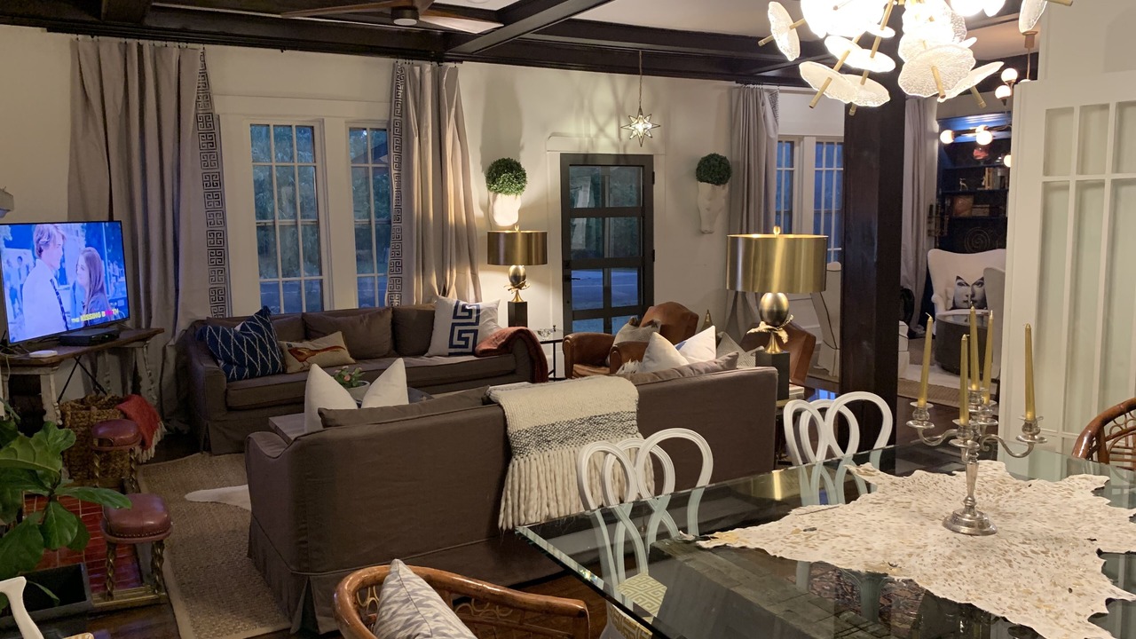 Photo of Livingroom in Austin Ave.