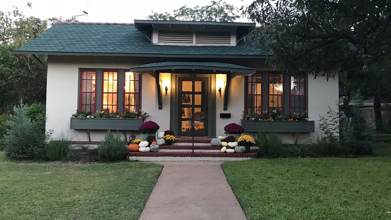 Photo of Outdoor in Austin Ave.