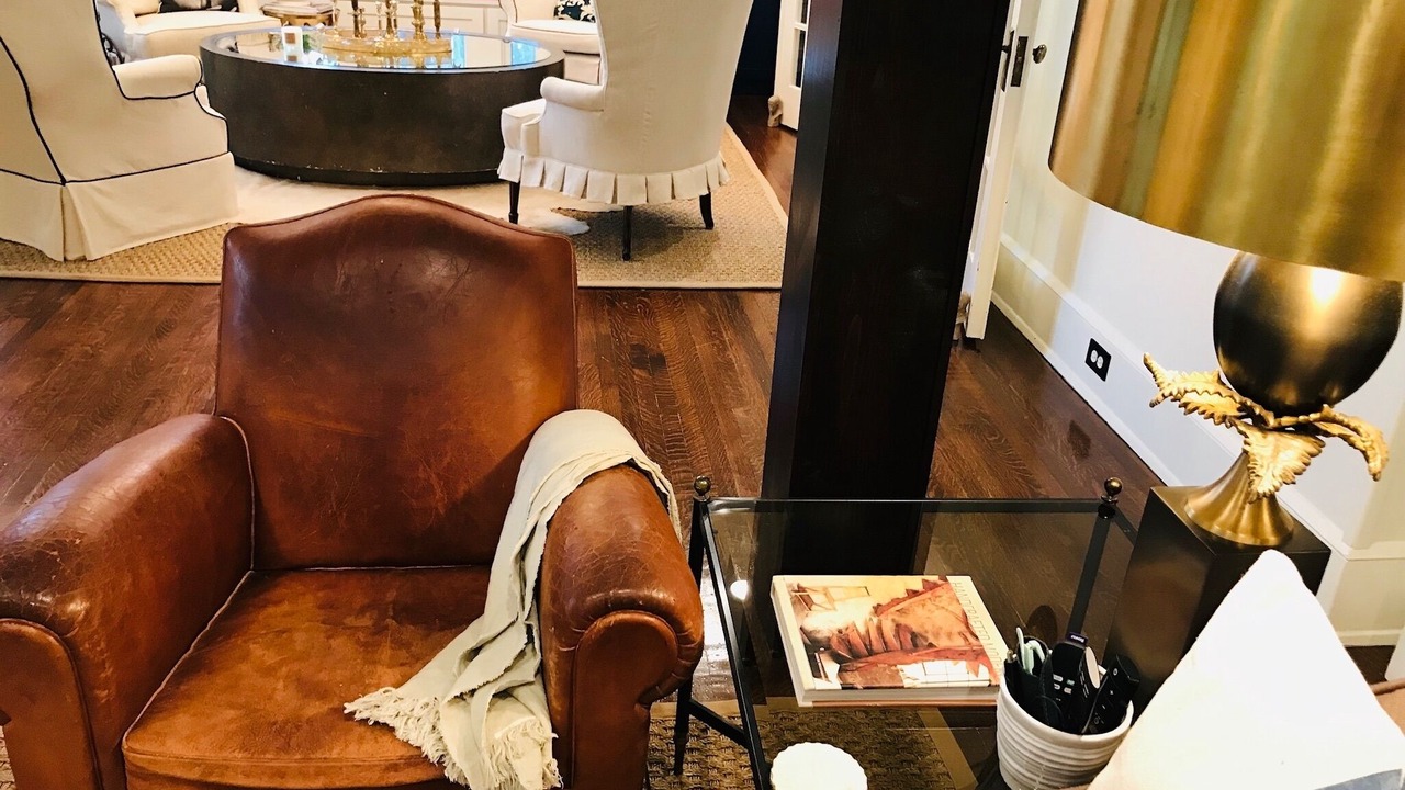 Photo of Livingroom in Austin Ave.
