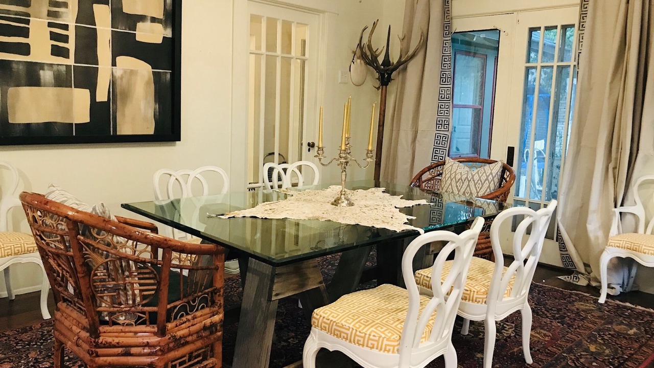 Photo of Bedroom in Austin Ave.