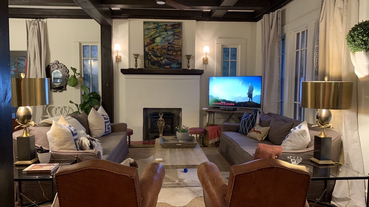 Photo of Livingroom in Austin Ave.
