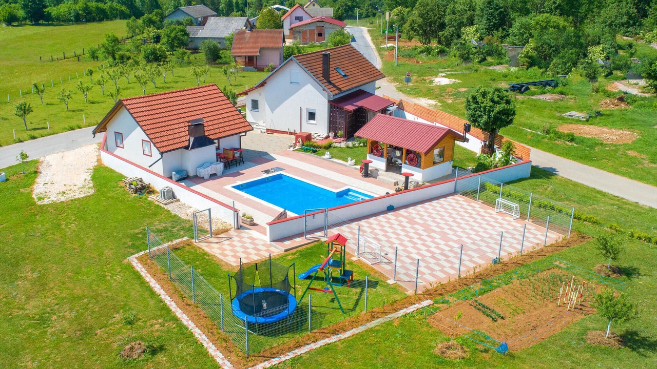 Photo of Others in Gospic