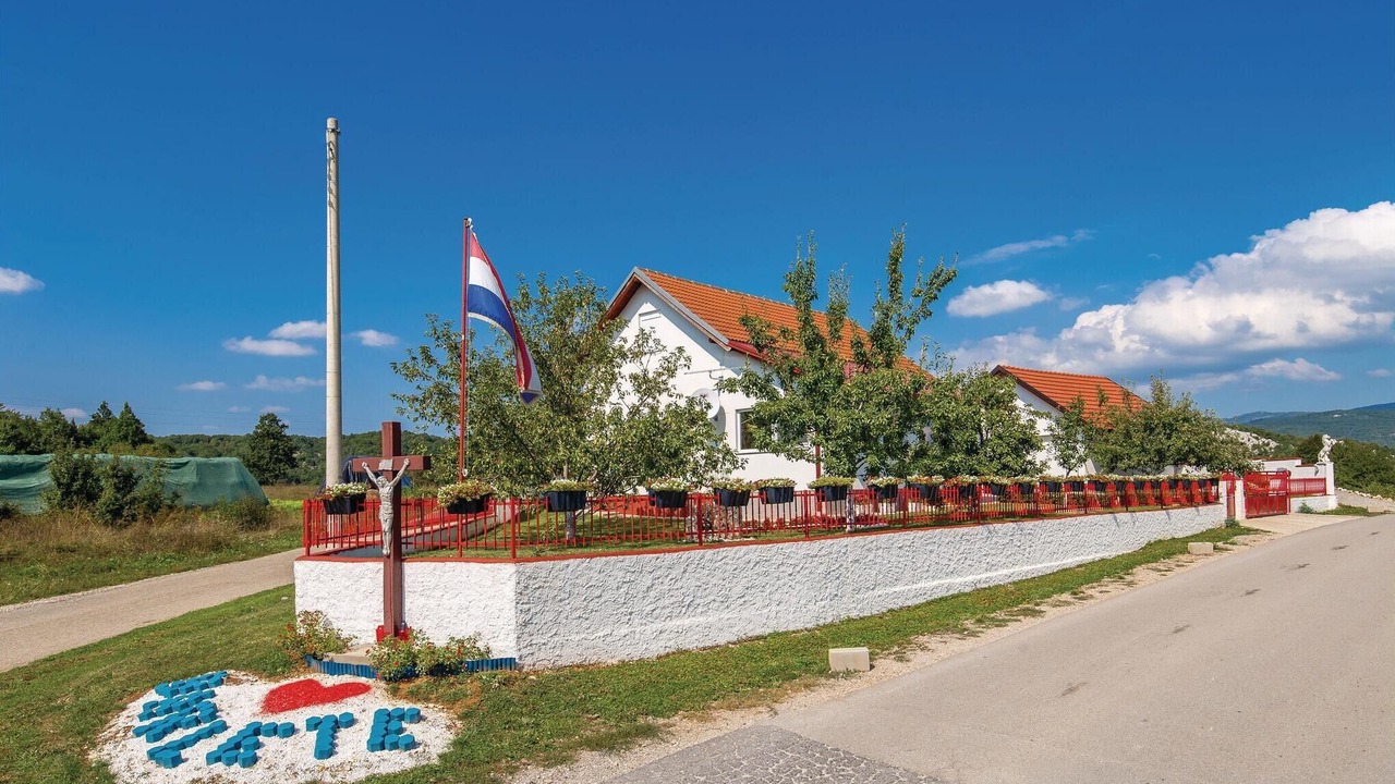 Photo of Others in Gospic