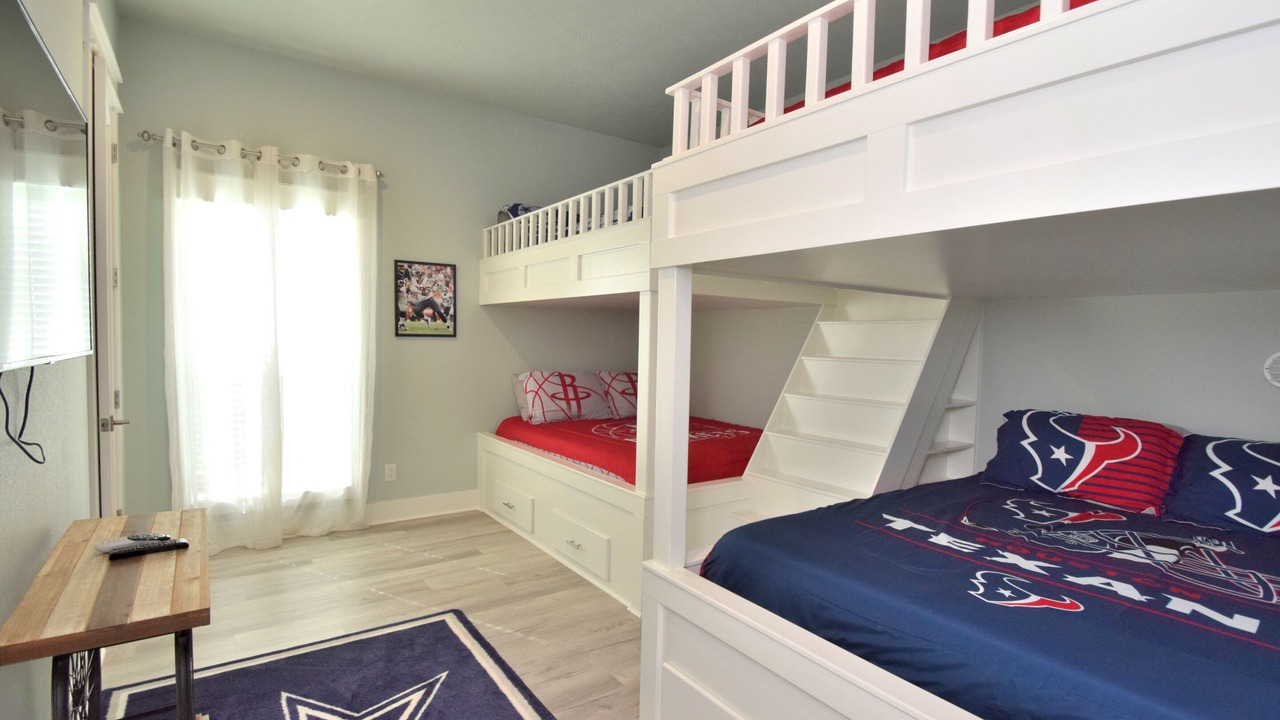 Photo of Bedroom in Port Bolivar