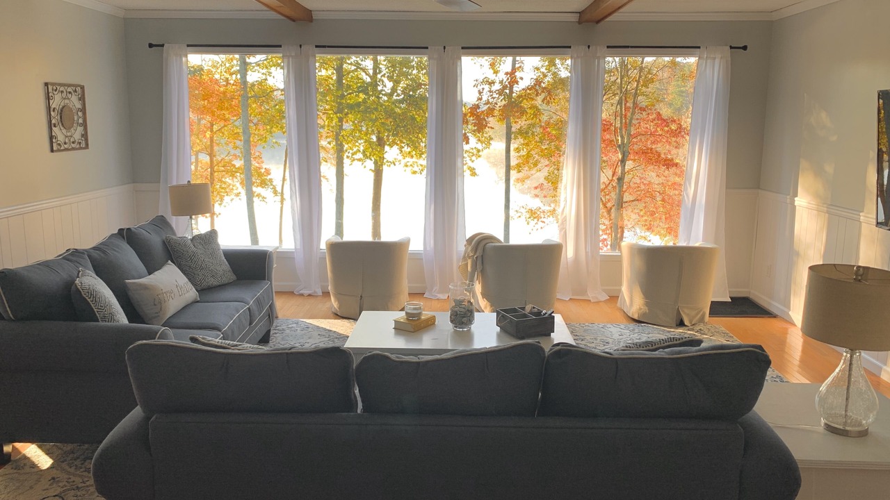 Photo of Livingroom in Phil Campbell